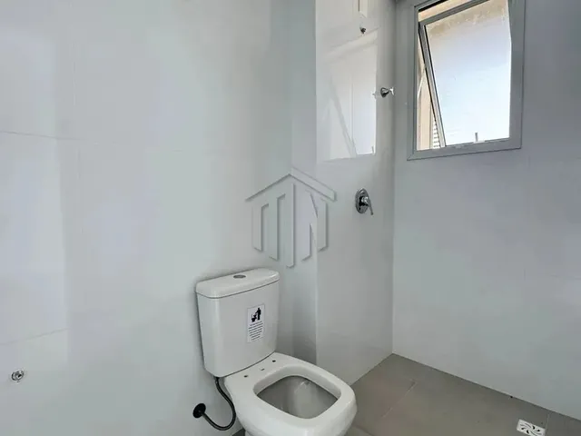 Imagem 2: Apartamento À Venda no Bairro Coqueiros - Florianópolis/Sc