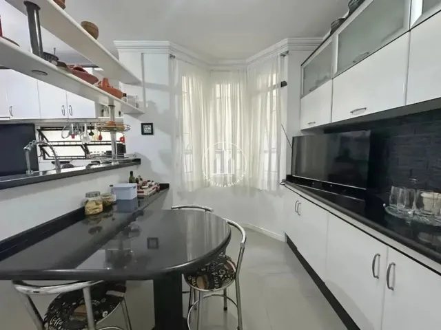 Imagem 12: Casa 4 Quartos com 3 Suítes e 272M² - Itaguaçu