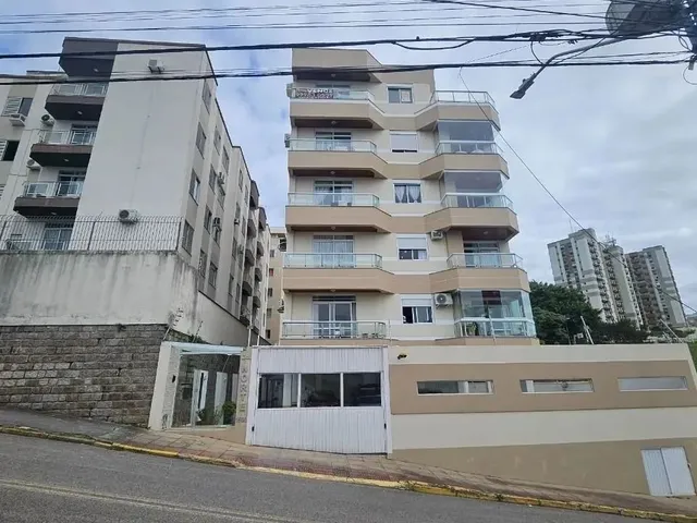 Imagem 1: Apartamento de 2 Quartos com Amplo Terraço À Venda no Estreito