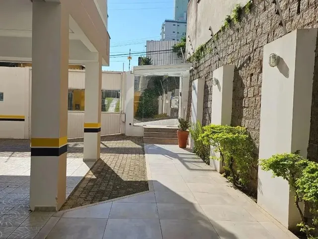 Imagem 2: Apartamento de 2 Quartos com Amplo Terraço À Venda no Estreito
