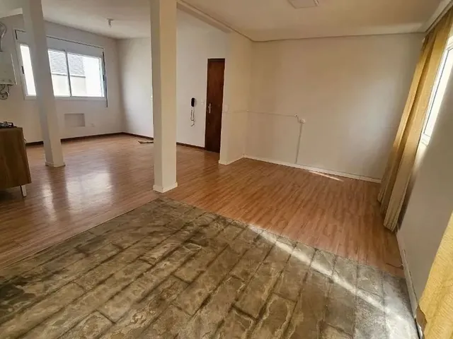 Imagem 4: Apartamento de 2 Quartos com Amplo Terraço À Venda no Estreito