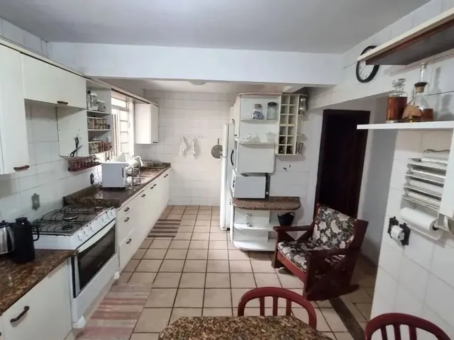 Imagem 9: Casa 5 Dormitórios, Sendo 3 Suítes, 2 Lavabos.4 Salas em Diferentes Níveis Itaguaçu