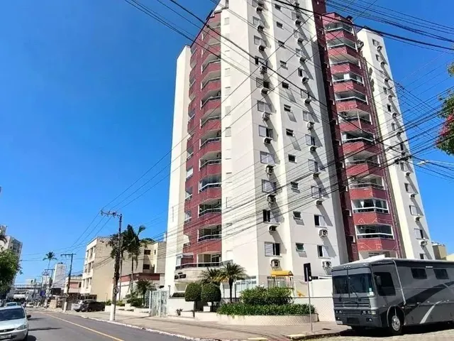 Imagem 1: Apartamento a Venda com 4 Quartos Sendo 3 Suítes e Vista Mar de Todos os Cômodos No