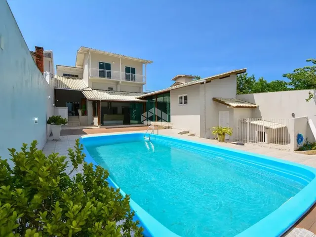 Imagem: Casa Alto Padrão com 4 Quartos 2 Suítes