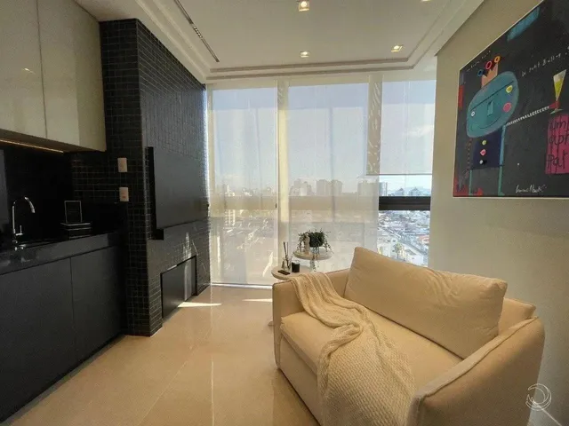 Imagem 10: Apartamento para Venda em Florianópolis, Canto, 2 Dormitórios, 2 Suítes, 3 Banheiros
