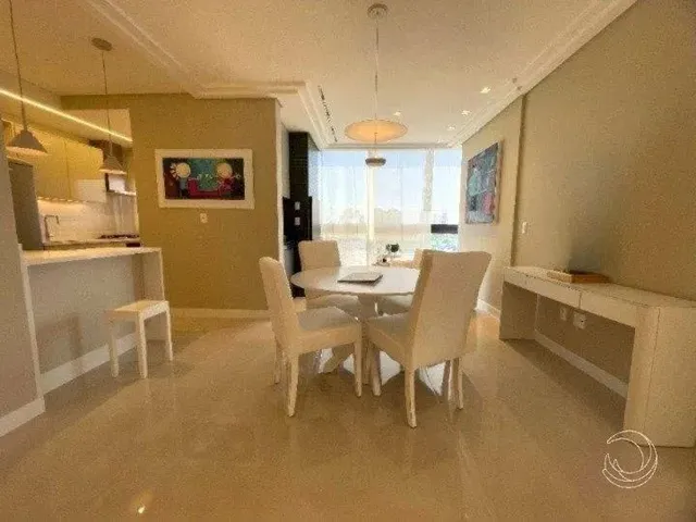 Imagem 5: Apartamento para Venda em Florianópolis, Canto, 2 Dormitórios, 2 Suítes, 3 Banheiros