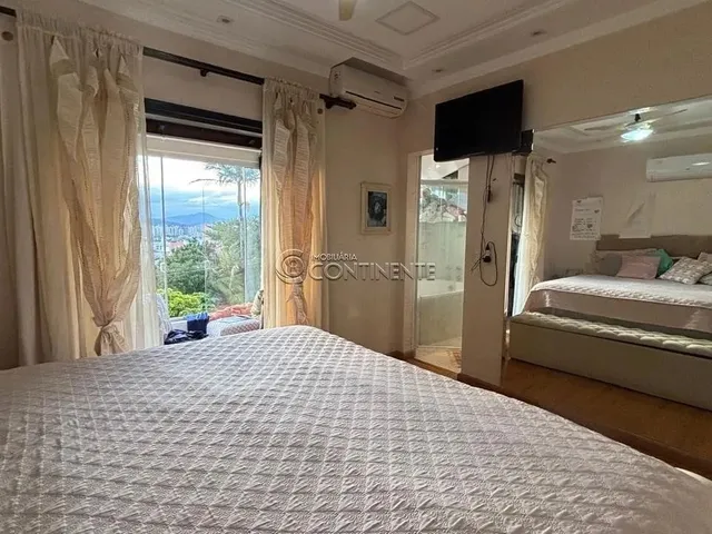 Imagem 2: Casa - Itaguaçu - Piscina e Vista Mar