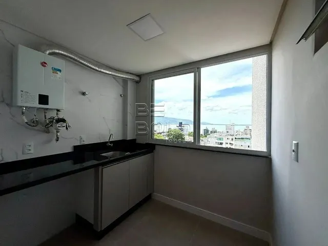 Imagem 10: Cobertura Duplex Reformada com Vista para o Mar