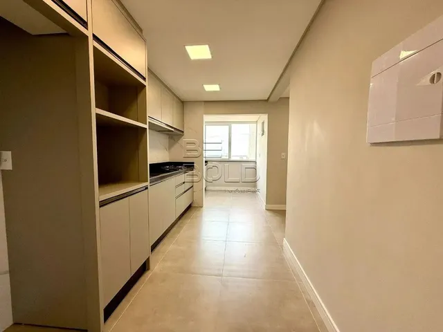 Imagem 12: Cobertura Duplex Reformada com Vista para o Mar