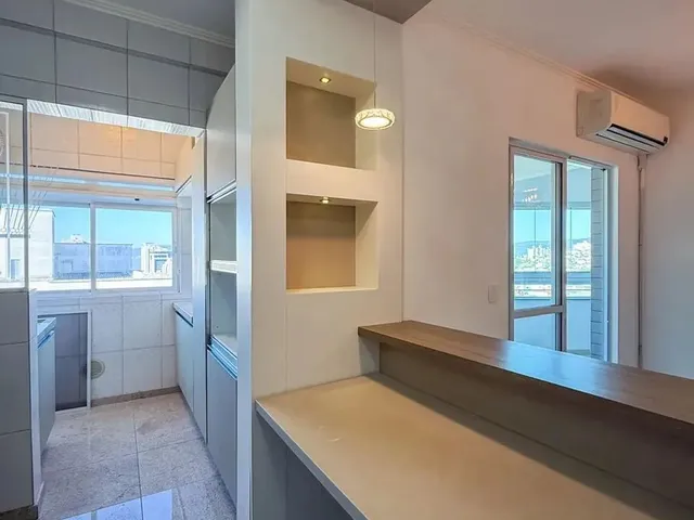 Imagem 5: Imóvel para Venda Possui 95 Metros Quadrados com 3 Quartos em Estreito - Florianópolis