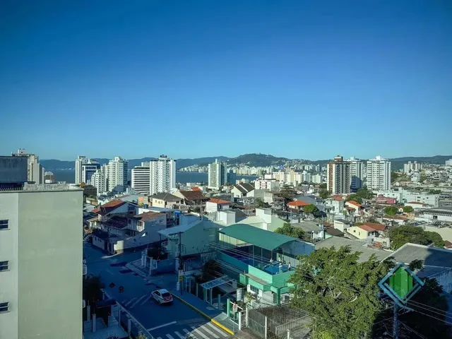 Imagem 15: Imóvel para Venda Possui 95 Metros Quadrados com 3 Quartos em Estreito - Florianópolis