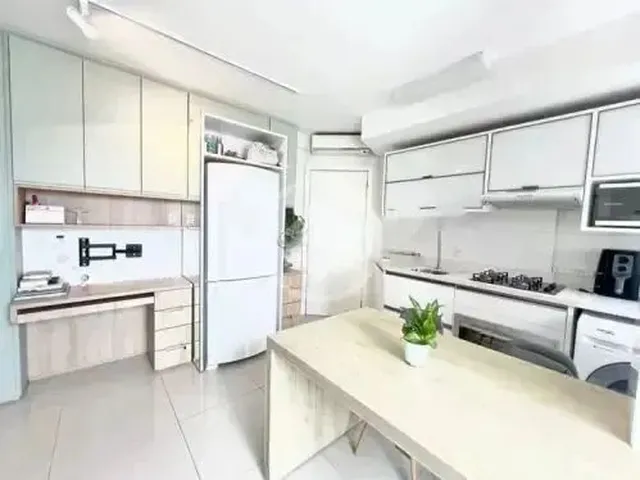 Imagem 6: Ldl - Coqueiros | Mobiliado com 2 Quartos Sendo 1 Suíte