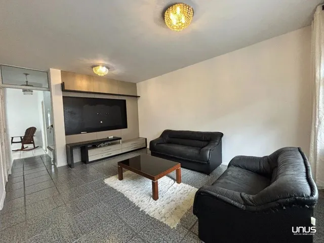 Imagem 7: Casa com 5 Quartos em Coqueiros