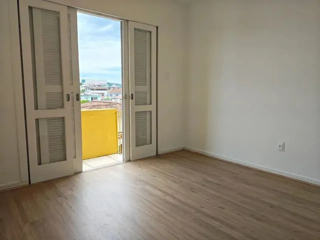 Imagem 14: Imóvel para Venda Possui 57 Metros Quadrados com 2 Quartos em Coqueiros - Florianópolis