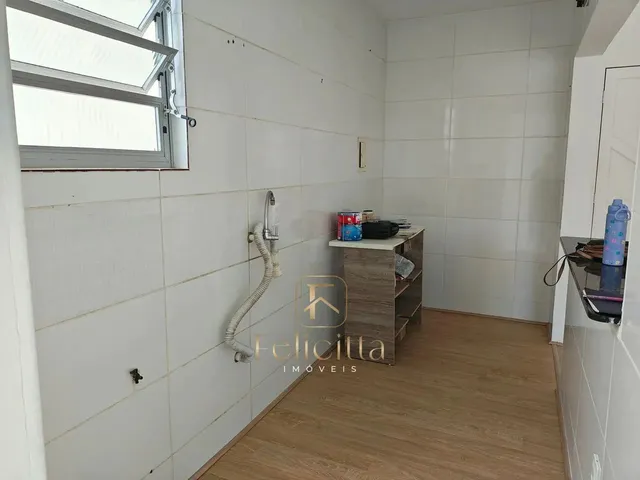 Imagem 16: Apartamento com 02 Dormitórios no Bairro Coqueiros em Florianópolis/Sc