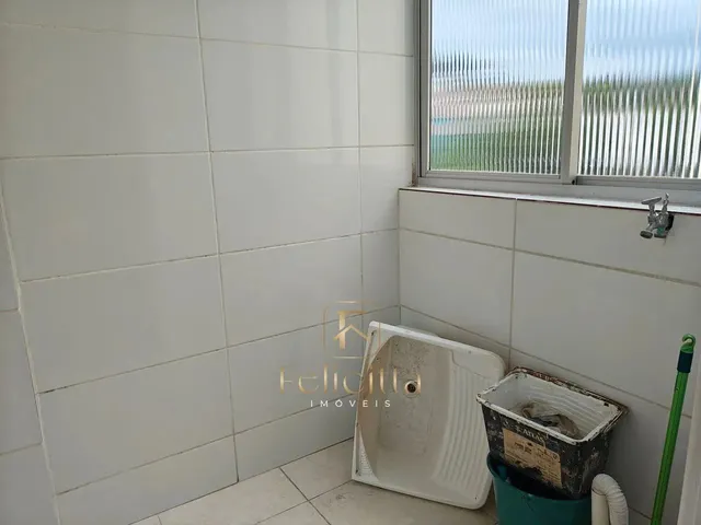 Imagem 13: Apartamento com 02 Dormitórios no Bairro Coqueiros em Florianópolis/Sc