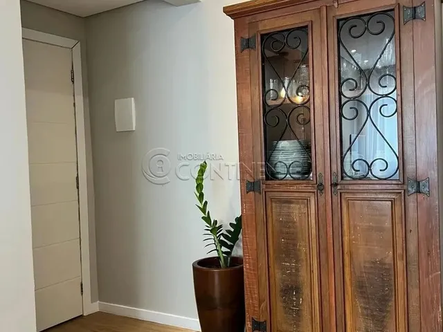 Imagem 10: Apartamento À Venda em Coqueiros - 02 Dormitórios - Sala Espaçosa - Garagem Coberta