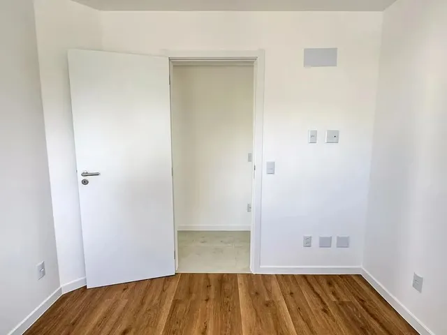 Imagem 2: Apartamento À Venda - 03 Quartos Sendo 01 Suíte - Estreito, Florianópolis/Sc