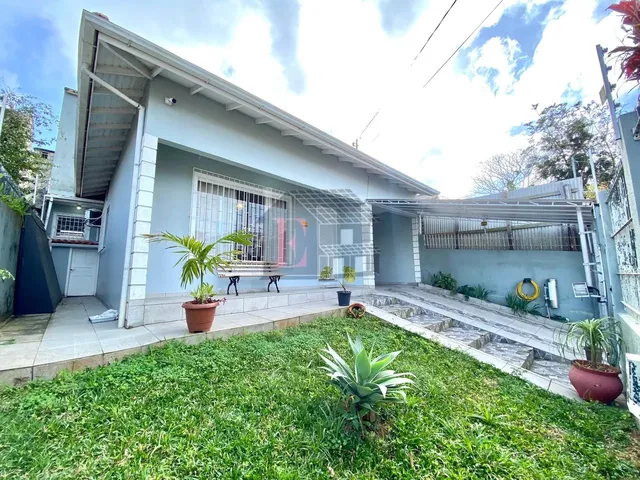 Imagem 1: Casa À Venda em Capoeiras com Suíte + Salão de Festas