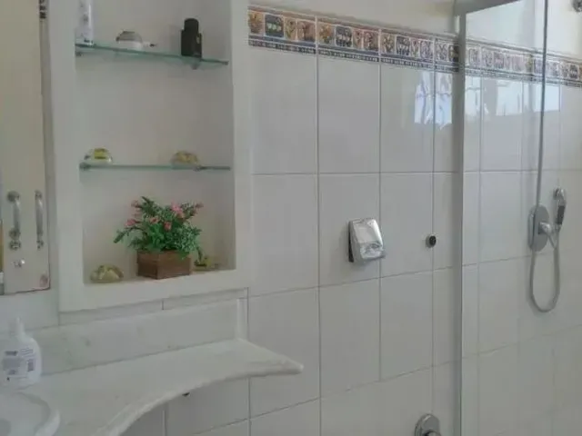 Imagem 5: Casa com 5 Dormitórios, 2 Garagens - Coqueiros