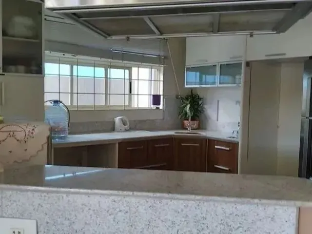 Imagem 10: Casa com 5 Dormitórios, 2 Garagens - Coqueiros