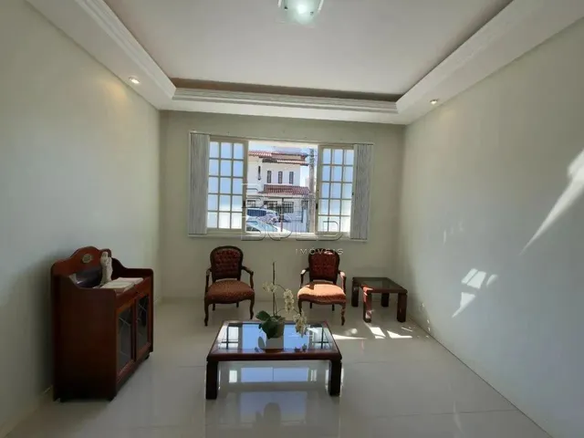 Imagem 6: Casa 3 Dormitórios com Quintal e Edícula no Bairro Itaguaçu