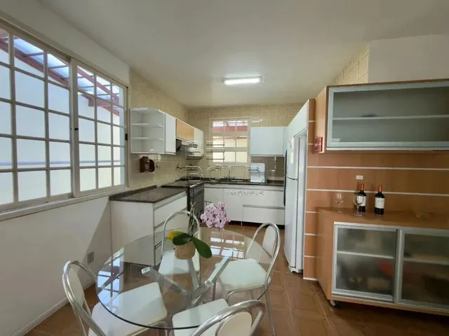 Imagem 7: Casa 3 Dormitórios com Quintal e Edícula no Bairro Itaguaçu