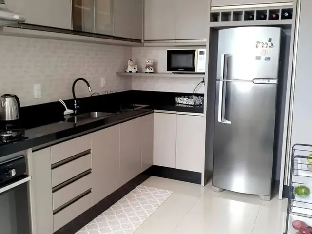 Imagem 12: Apartamento com 3 Quartos À Venda em Florianópolis! Semi Mobiliado e 1 Vaga de Garagem