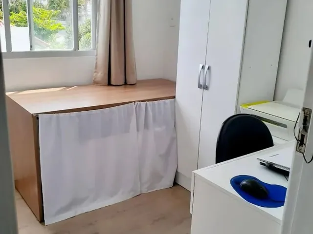 Imagem 4: Apartamento com 3 Quartos À Venda em Florianópolis! Semi Mobiliado e 1 Vaga de Garagem