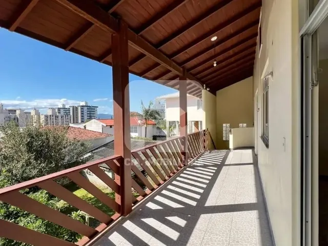 Imagem: Casa de 4 Suítes À Venda no Jardim Atlântico