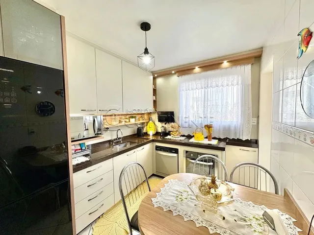 Imagem: Apartamento 3 Dormitórios À Venda em Coqueiros