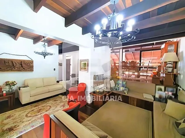 Imagem 3: Casa de 4 Dormitórios À Venda no Abraão