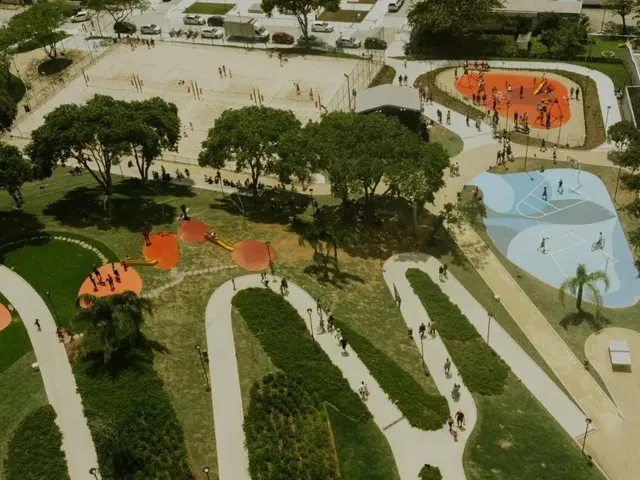 Imagem 2: Apartamento 3 Suítes, 2 Vagas e Hobby Box, em Andar Alto em Florianópolis