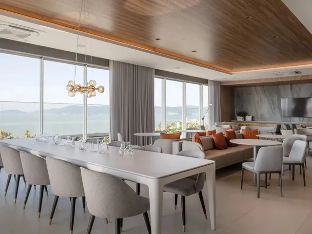 Imagem 15: Apartamento 3 Suítes, 2 Vagas e Hobby Box, em Andar Alto em Florianópolis