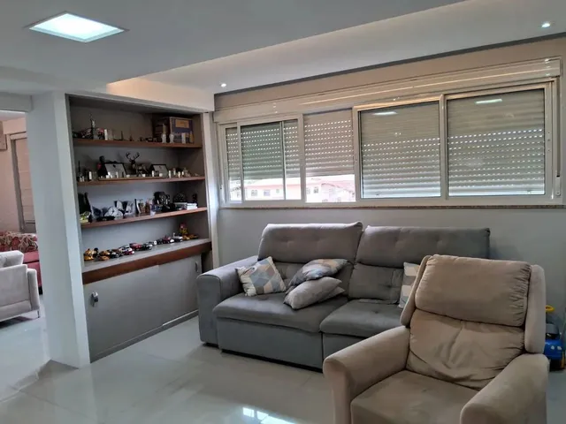 Imagem 2: Apartamento com 3 Quartos À Venda em Florianópolis! Semi Mobiliado e 2 Vagas de Garagem