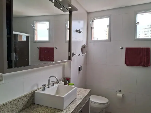 Imagem 11: Apartamento com 3 Quartos À Venda em Florianópolis! Semi Mobiliado e 2 Vagas de Garagem