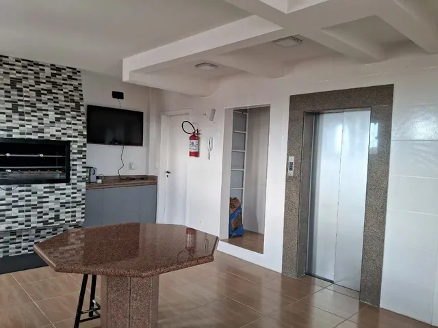 Imagem 16: Apartamento com 3 Quartos À Venda em Florianópolis! Semi Mobiliado e 2 Vagas de Garagem