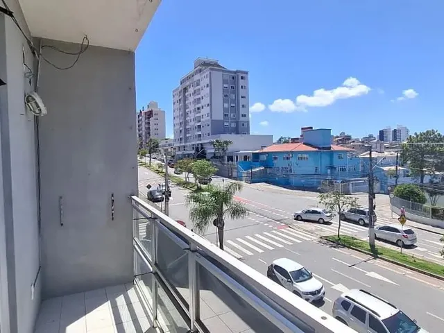 Imagem 15: Apartamento com 3 Quartos em Florianópolis! Mobiliado, Sacada e 2 Vagas - Bairro