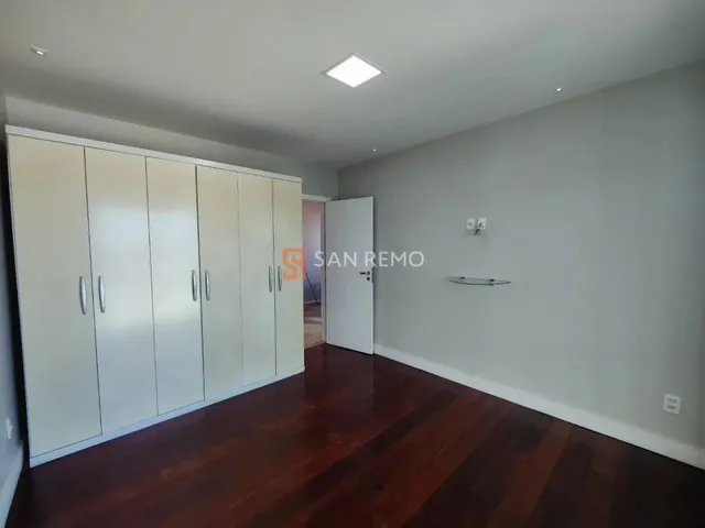 Imagem 2: Capoeiras Casa com 4 dormitórios