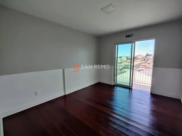 Imagem 7: Capoeiras Casa com 4 dormitórios