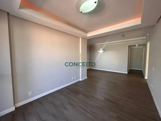 Imagem 1: Apartamento a Venda com 3 Quartos Sendo 1 Suíte no Bairro Estreito em Florianópolis