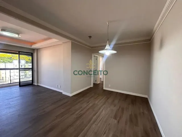 Imagem 8: Apartamento a Venda com 3 Quartos Sendo 1 Suíte no Bairro Estreito em Florianópolis