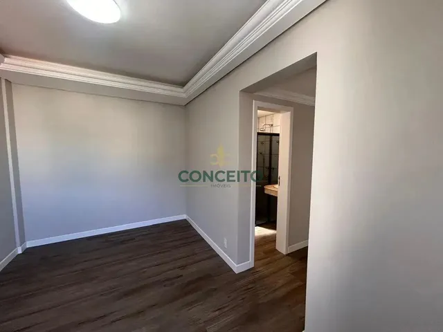 Imagem 16: Apartamento a Venda com 3 Quartos Sendo 1 Suíte no Bairro Estreito em Florianópolis