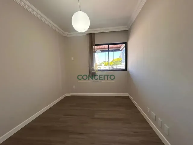 Imagem 13: Apartamento a Venda com 3 Quartos Sendo 1 Suíte no Bairro Estreito em Florianópolis