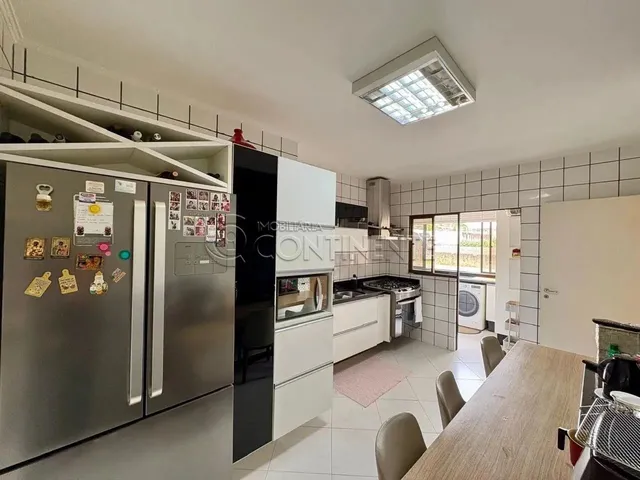 Imagem 13: Apartamento À Venda em Capoeiras - 3 Dormitórios - 1 Suíte - 1 Vaga de Garagem - 110M2