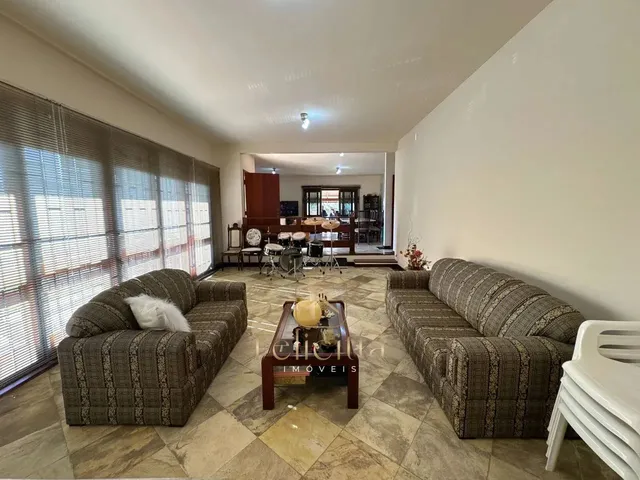Imagem 6: Casa com 4 Dormitórios (2 Suítes) no Bairro Abraão Florianópolis/Sc
