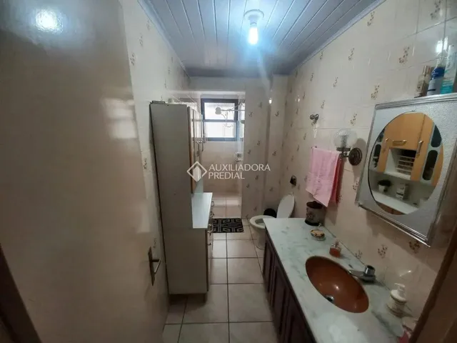 Imagem 4: Apartamento À Venda em Coqueiros com 3 Dormitórios e 96 M² de Área Útil Disponível