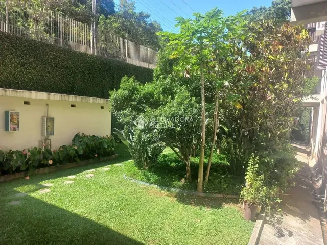 Imagem 7: Apartamento À Venda em Coqueiros com 3 Dormitórios e 96 M² de Área Útil Disponível