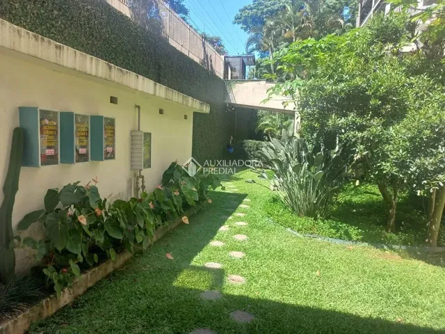 Imagem 14: Apartamento À Venda em Coqueiros com 3 Dormitórios e 96 M² de Área Útil Disponível