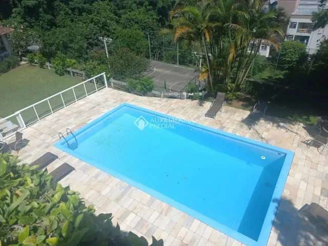 Imagem 15: Apartamento À Venda em Coqueiros com 3 Dormitórios e 96 M² de Área Útil Disponível